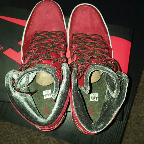 Air Jordan Retro 1 - Picture 7 of 8